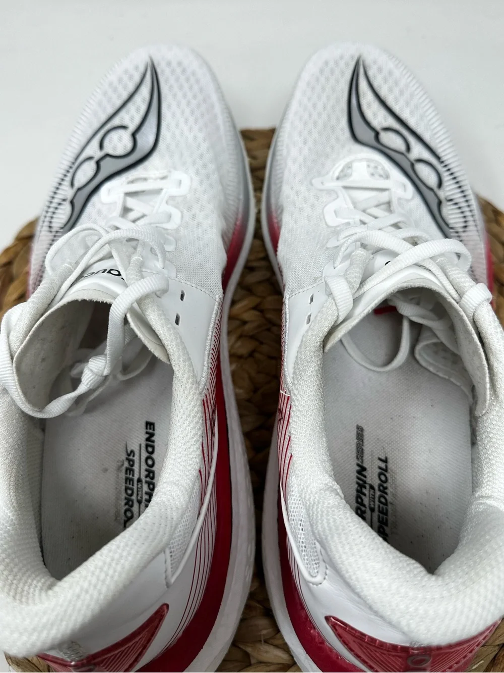 Saucony Endorphin Azura Running Shoes White Salsa Size 12.5 Men's